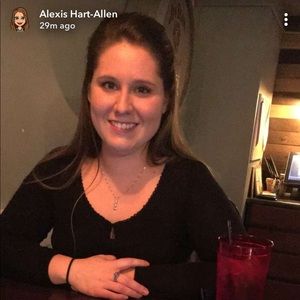 Meet your Posher, Andrea